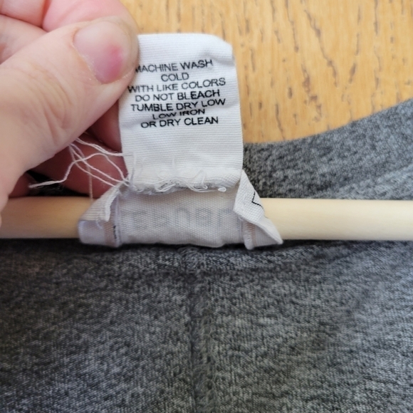 For the Republic grey vneck t-shirt dress with pockets M - Picture 3 of 6
